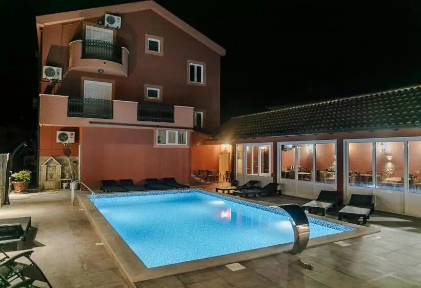 پانسیون Guest House Villa živanović