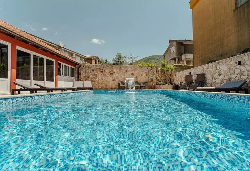 پانسیون Guest House Villa živanović