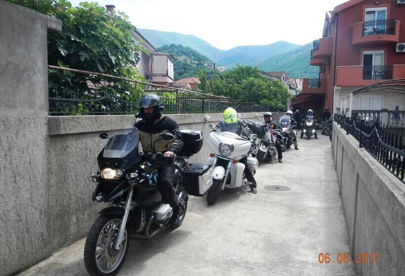 پانسیون Guest House Villa živanović