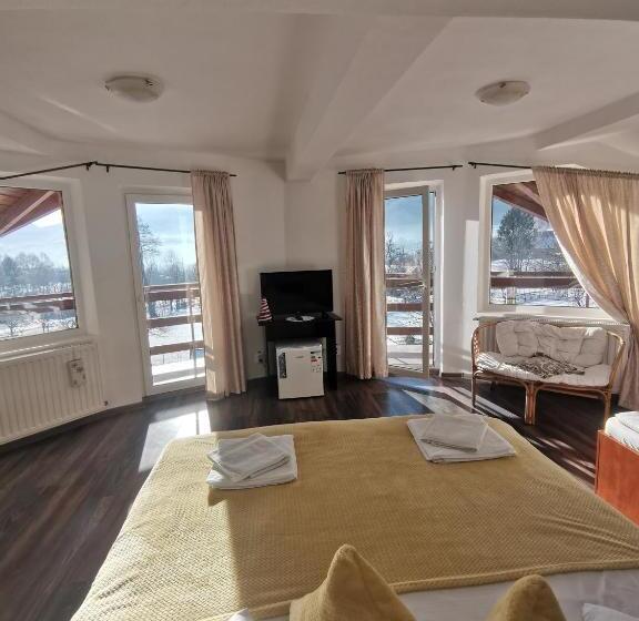 Pensiune Tamara House