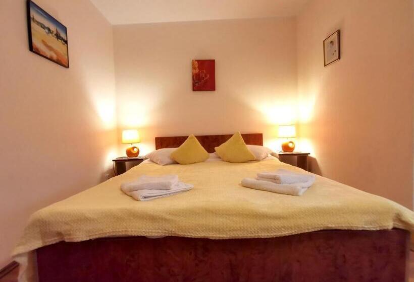 Pensiune Tamara House