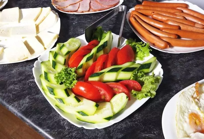 تختخواب و صبحانه Gina Shekvetili