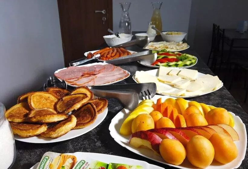 تختخواب و صبحانه Gina Shekvetili