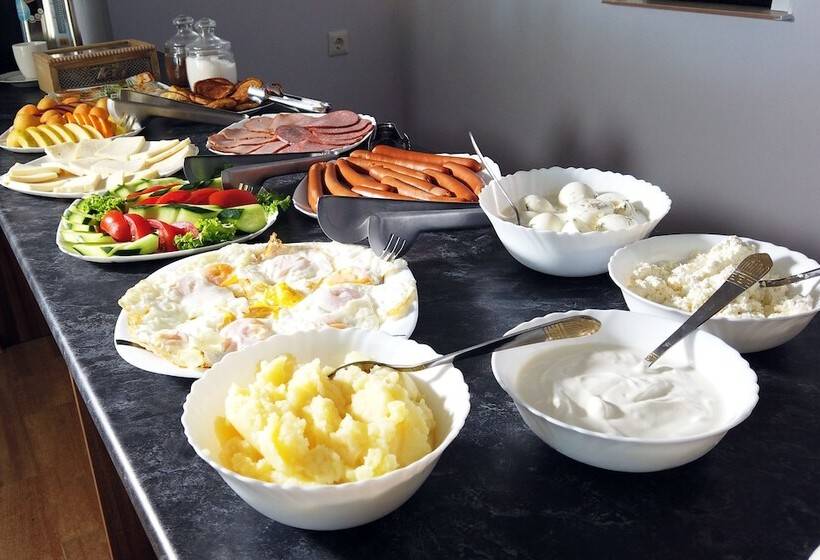 تختخواب و صبحانه Gina Shekvetili