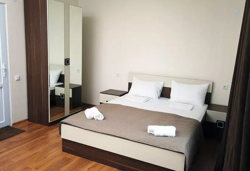 تختخواب و صبحانه Gina Shekvetili