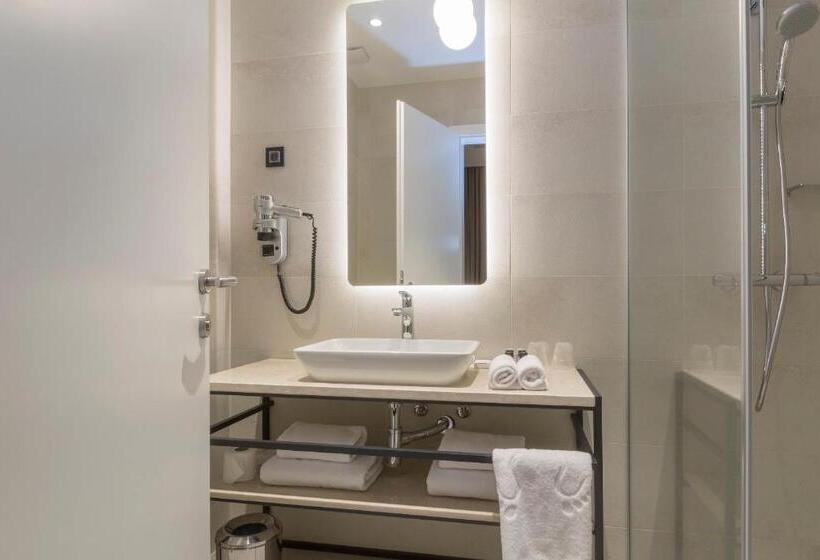 هتل Manda Heritage