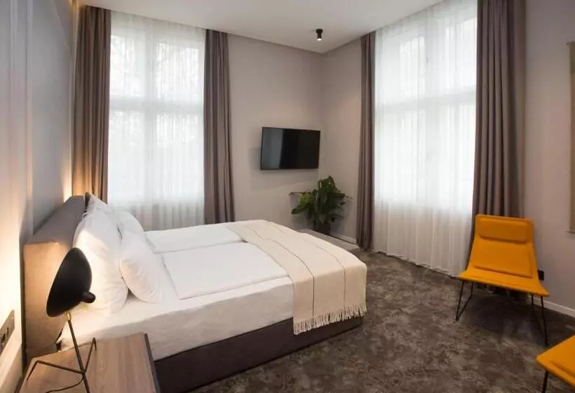 هتل Manda Heritage