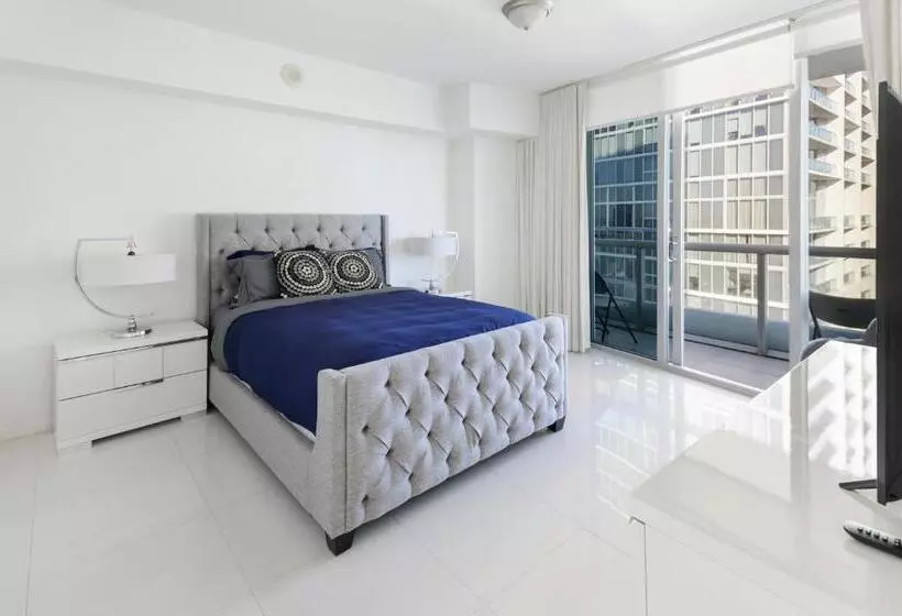 Icon Brickell Residences