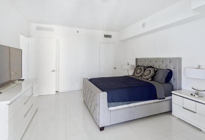 Icon Brickell Residences