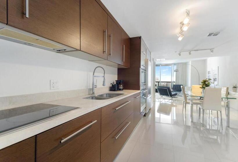 Icon Brickell Residences