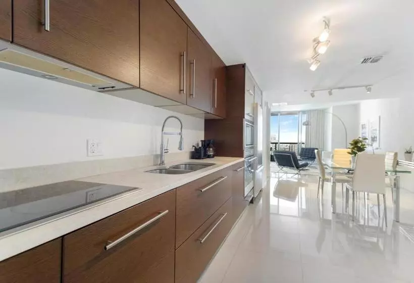 Icon Brickell Residences