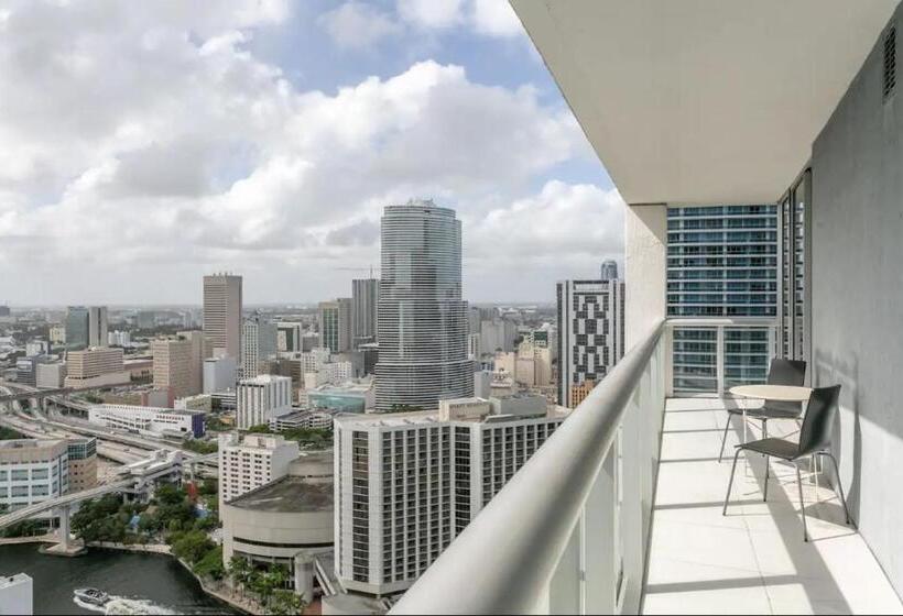 Icon Brickell Residences