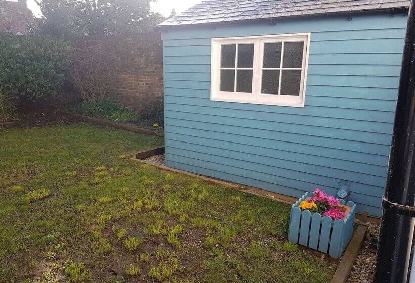 إقامة City Center Quiet Hidden Gem