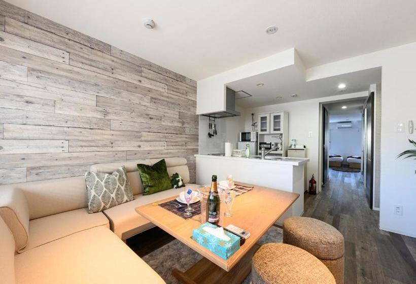 ユースホステル Casa De La Familia