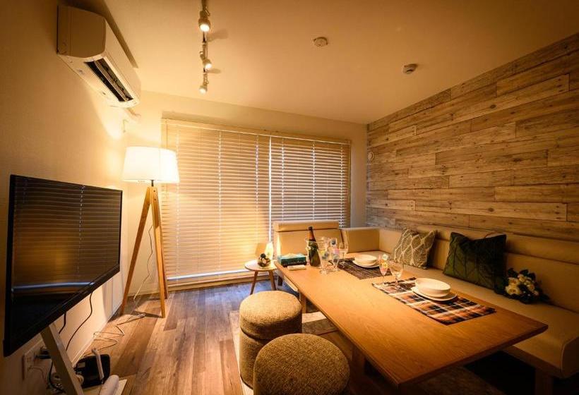 ユースホステル Casa De La Familia