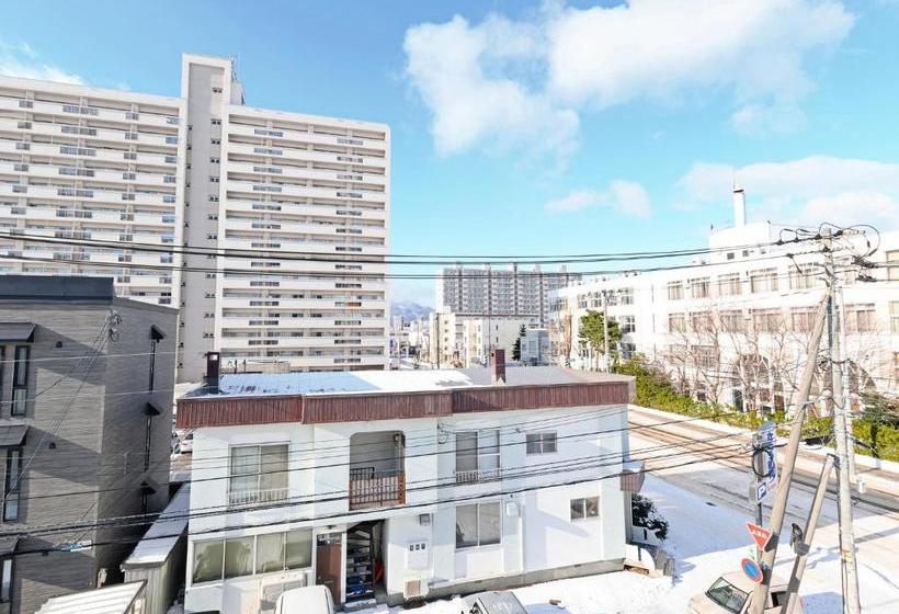 ユースホステル Casa De La Familia