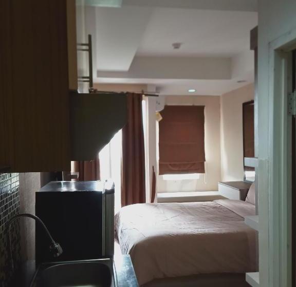 בית מלון כפרי De Green Inn Kebon Jeruk