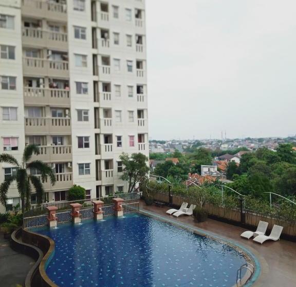 בית מלון כפרי De Green Inn Kebon Jeruk