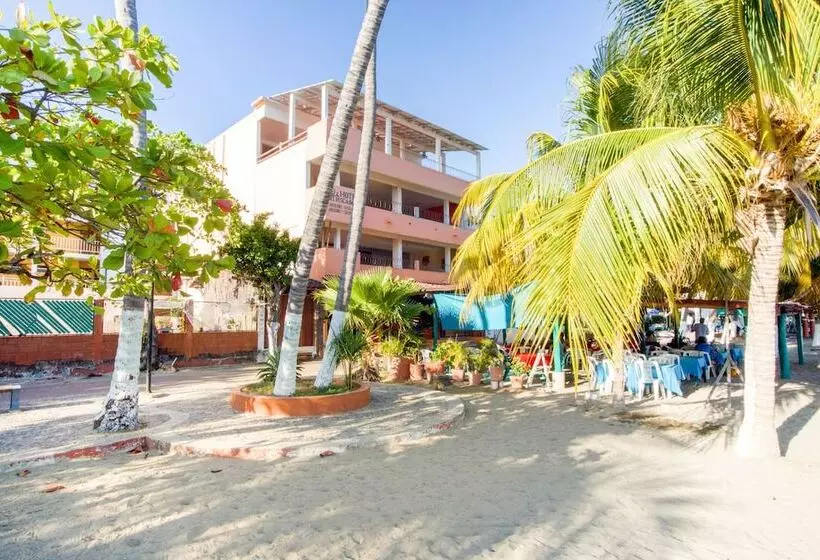 Hotelli Del Pescador Beachfront