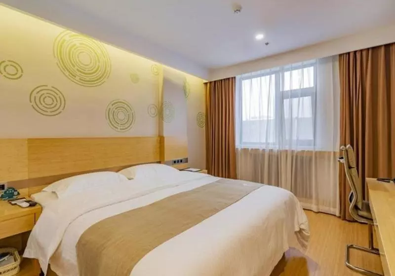 Hotelli Greentree Inn Beijing Daxing District Huangcun West Street Metro Station