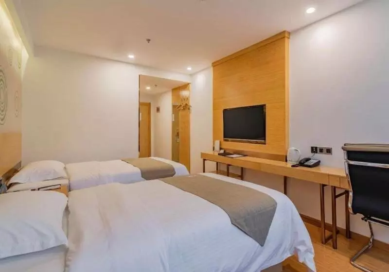 Hotelli Greentree Inn Beijing Daxing District Huangcun West Street Metro Station