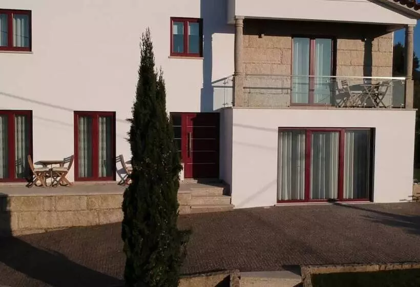 Hotelli Villa Tavares Guest Houses