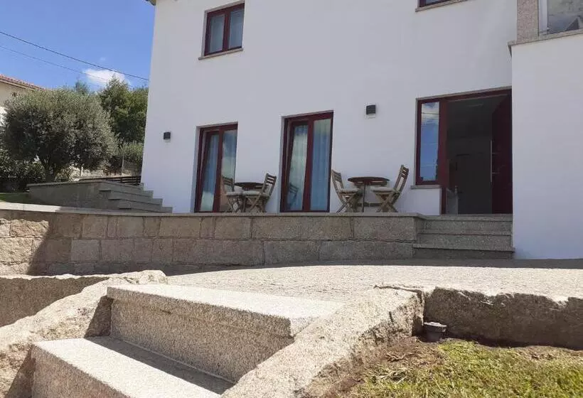 Hotelli Villa Tavares Guest Houses