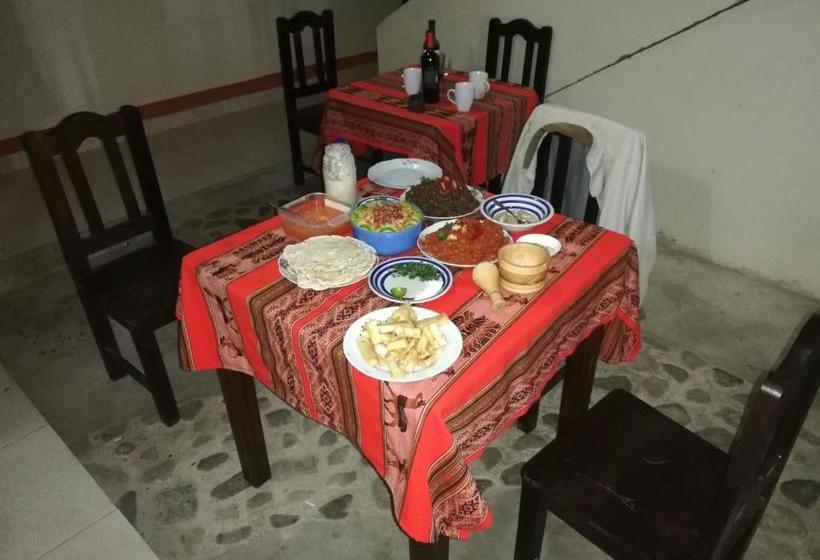 فندق صغير Aventura Chachapoyas Backpackers