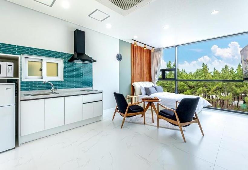 Gangneung Little Prince Spa Pension