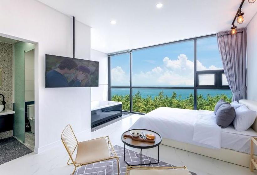 Gangneung Little Prince Spa Pension