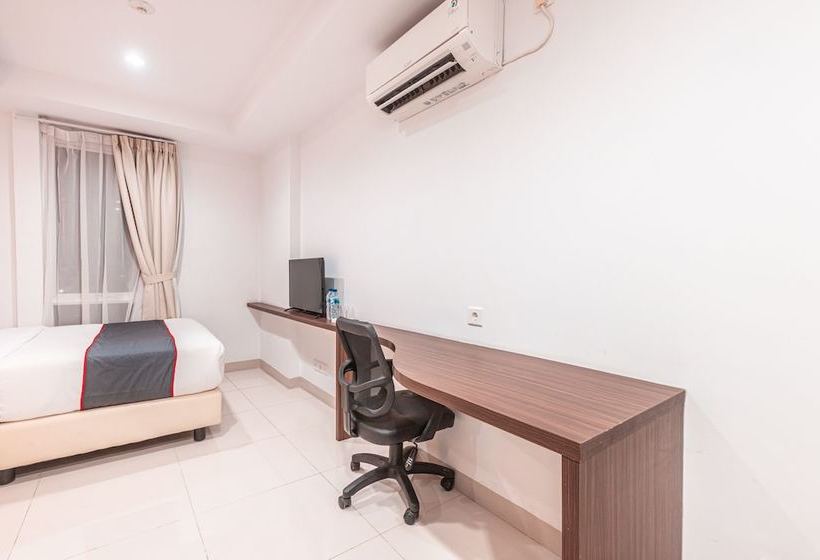 בית מלון כפרי Collection O 23 Azalea Suites