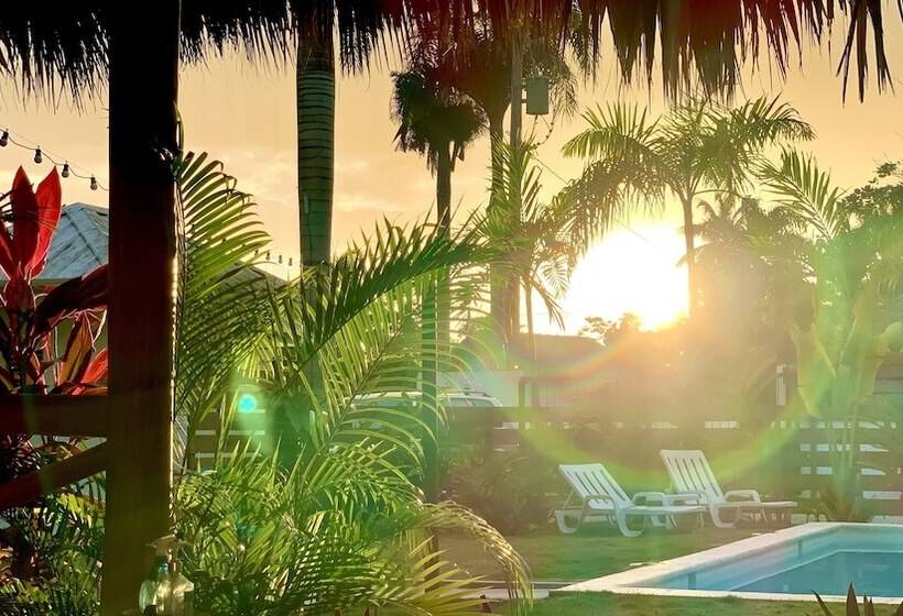 هتل Punta Popy Boutique