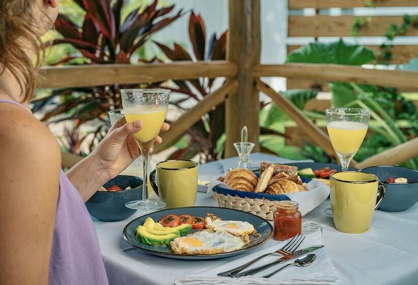 هتل Punta Popy Boutique