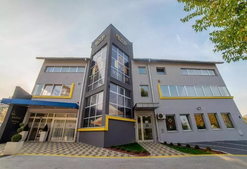 هتل Soni Lux