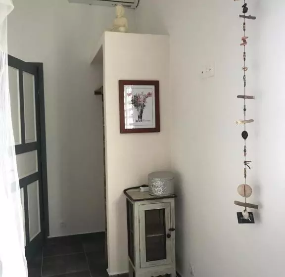 پانسیون Les Aloès By Creyol Animal