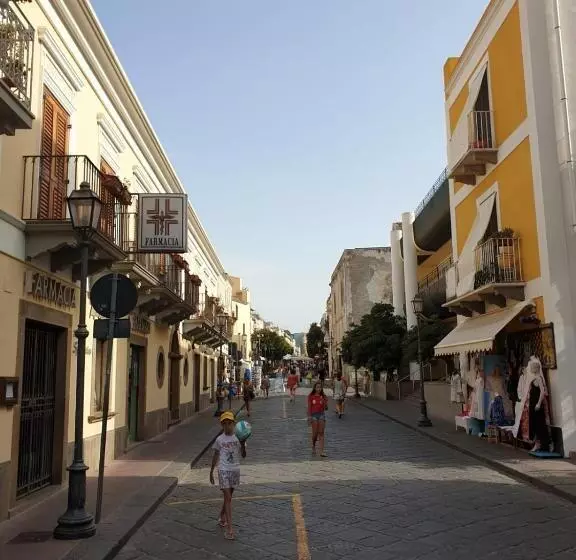 Majatalo Lipari Suite Apartament