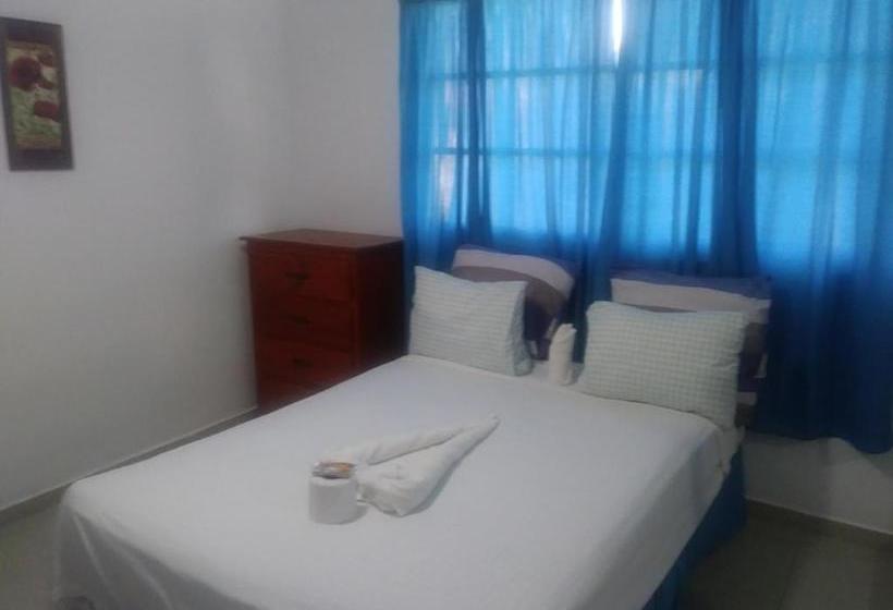 پانسیون Room With Fan Use Bavaro Beach, Punta Cana