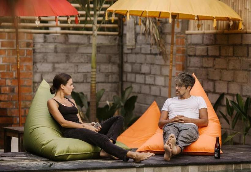 פנסיון The Umah Bamboo