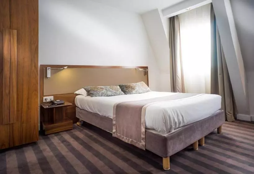 ホテル Art  Lafayette