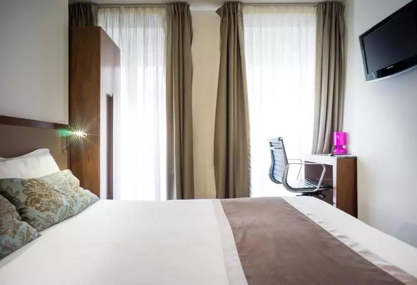 ホテル Art  Lafayette