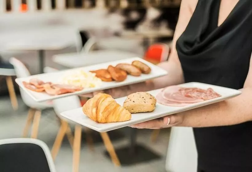 Hotel Ibis Liverpool Centre Albert Dock – Liverpool One