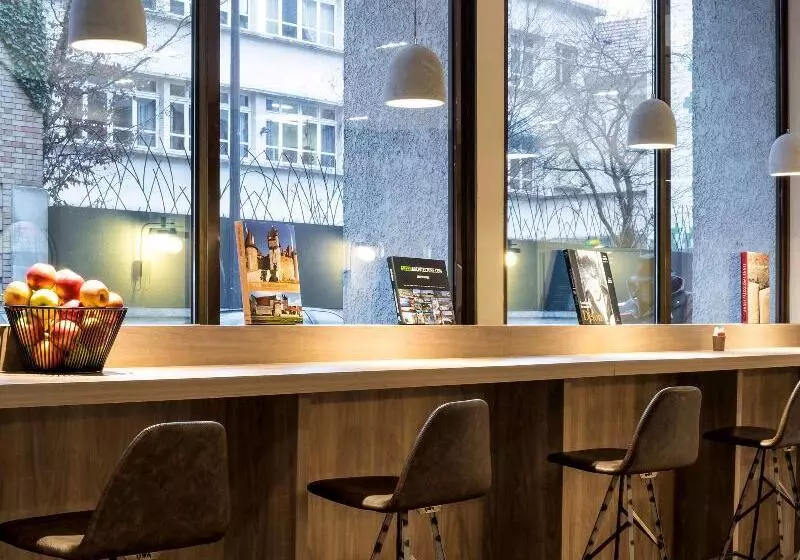 هتل Ibis Paris Alesia Montparnasse