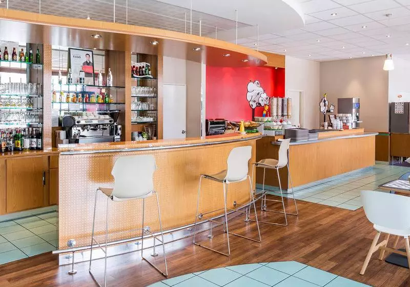 Отель Ibis Rennes Centre Gare Sud