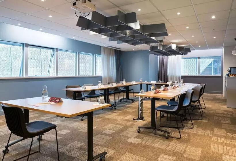 Отель Ibis Rennes Centre Gare Sud