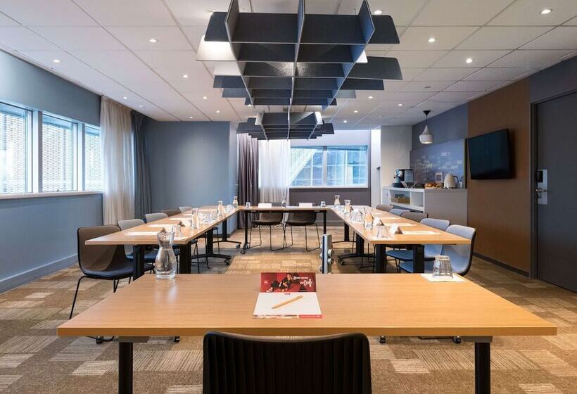 בית מלון כפרי Ibis Rennes Centre Gare Sud