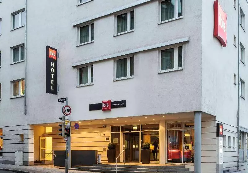 Отель Ibis Stuttgart Centrum