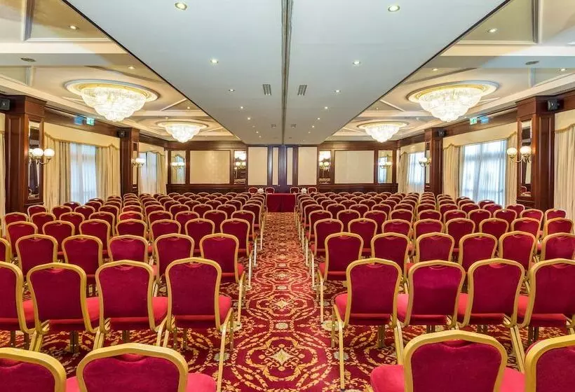 Leonardo Hotel Milan City Center