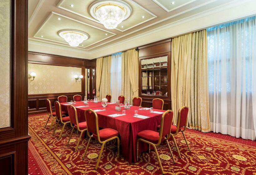 Leonardo Hotel Milan City Center