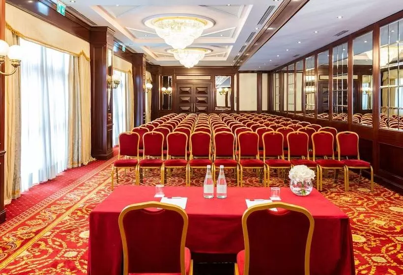 Leonardo Hotel Milan City Center