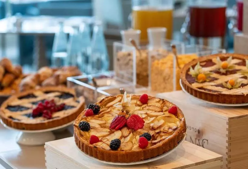 Leonardo Hotel Milan City Center